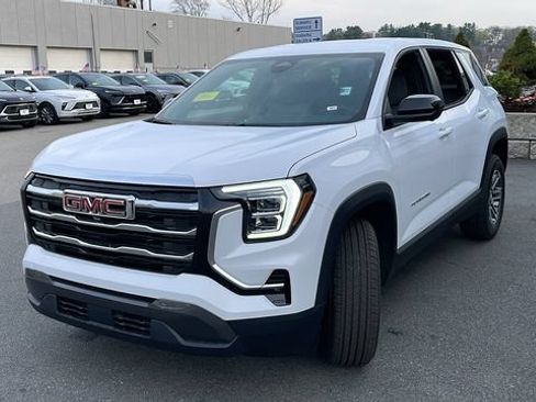 New 2026 GMC Terrain Elevation w/ Technology Package II AWD/4WD image 3