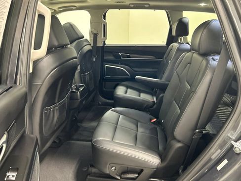 Certified 2021 Kia Telluride SX w/ Towing Package FWD image 29