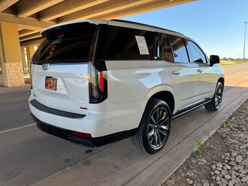 Used 2021 Cadillac Escalade Sport Platinum image 3