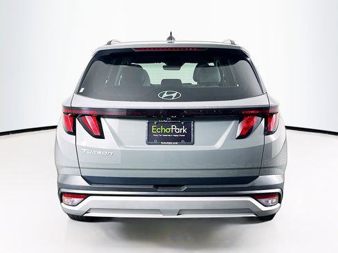 Used 2025 Hyundai Tucson SEL FWD image 7