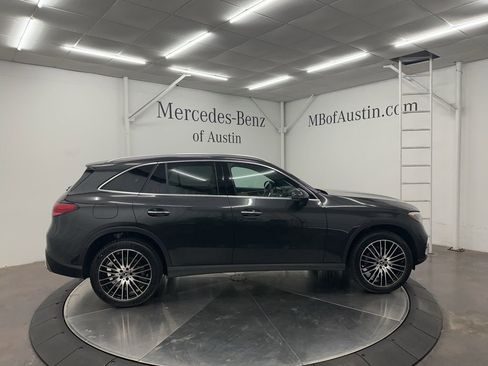 Used 2026 Mercedes-Benz GLC 300 image 8