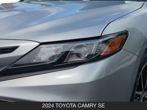 Used 2024 Toyota Camry SE FWD image 10