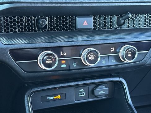 Used 2025 Honda CR-V LX image 19