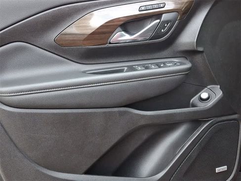 Used 2019 GMC Terrain Denali w/ Driver Alert Package II image 11