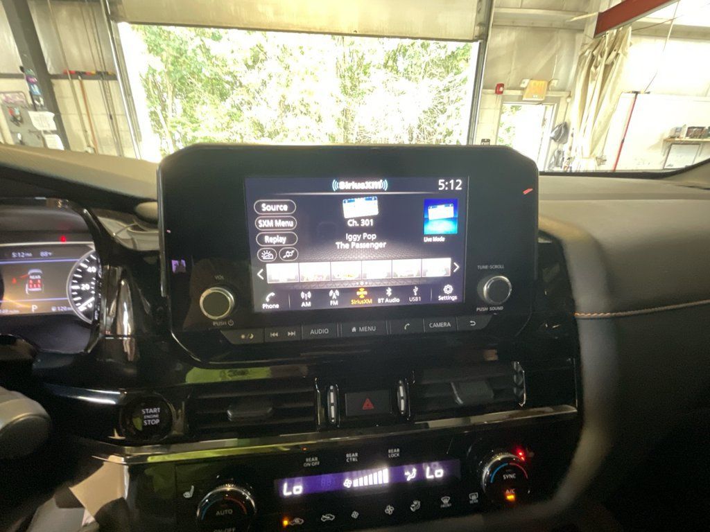 Used 2025 Nissan Pathfinder Rock Creek AWD/4WD image 17
