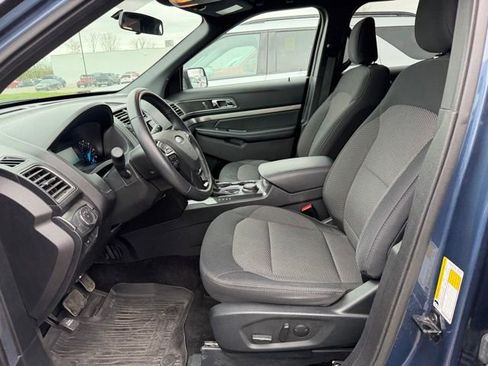 Certified 2019 Ford Explorer XLT w/ Class III Trailer Tow Package AWD/4WD image 4