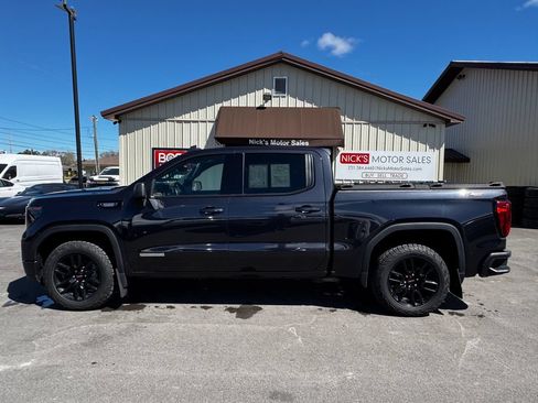 Used 2023 GMC Sierra 1500 Elevation w/ X31 Off-Road Package AWD/4WD image 2