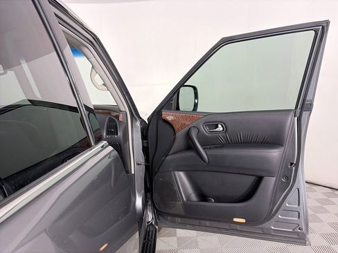 Used 2017 Nissan Armada Platinum w/ Captain Seat Package AWD/4WD image 31