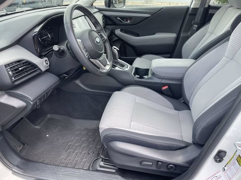 Certified 2025 Subaru Outback Premium w/ Popular Package #1 AWD/4WD image 9