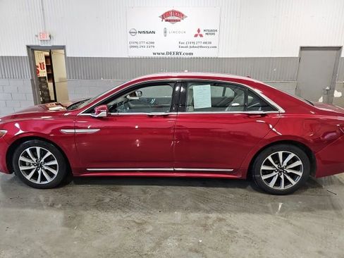 Used 2017 Lincoln Continental Premiere image 6
