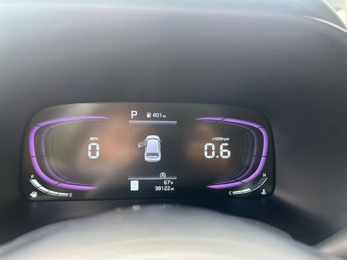Used 2025 Kia Soul LX w/ LX Technology Package FWD image 40