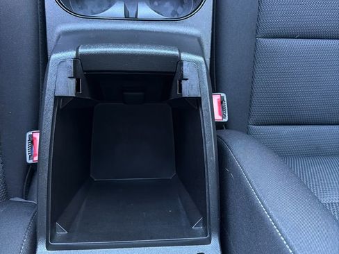 Used 2024 Chevrolet Colorado LT w/ LT Convenience Package II image 37