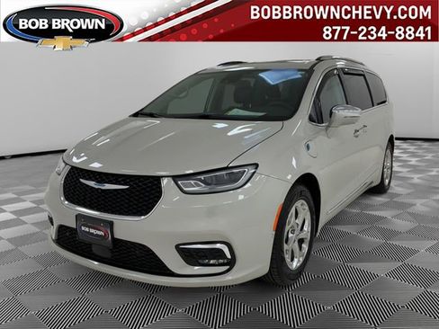 Used 2021 Chrysler Pacifica Limited w/ Premium & Safety Sphere Group FWD image 1
