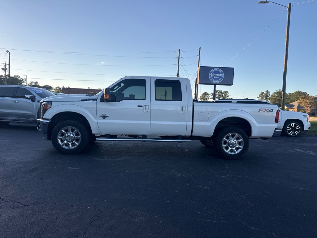 Used 2016 Ford F250 Lariat w/ Lariat Ultimate Package AWD/4WD image 2