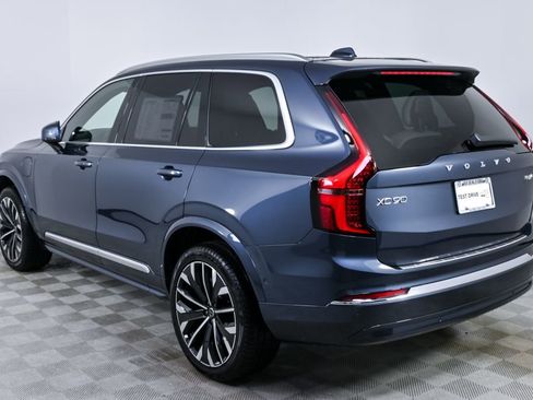 New 2026 Volvo XC90 T8 Ultra w/ Protection Package Premier AWD/4WD image 3