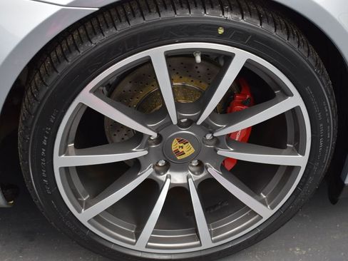 Used 2016 Porsche 911 Carrera 4S image 32