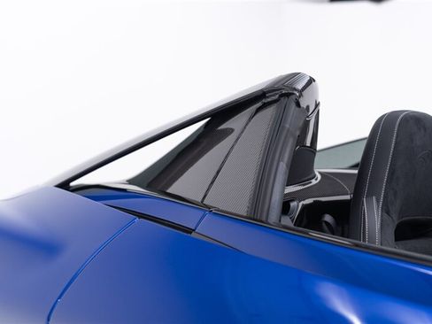 Used 2024 McLaren 750S Spider RWD image 27