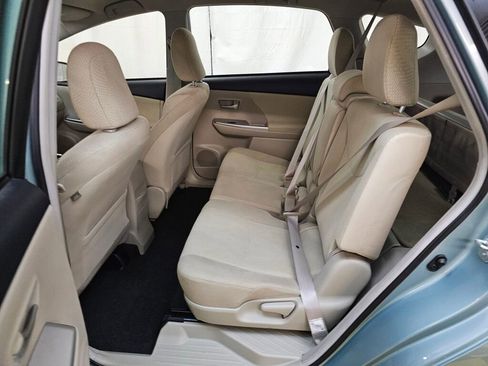 Used 2014 Toyota Prius V Three image 16