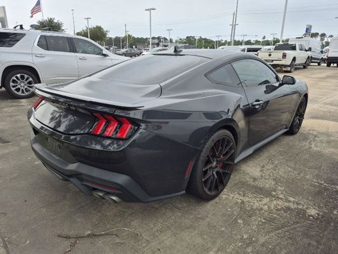 Used 2024 Ford Mustang GT Premium RWD image 3