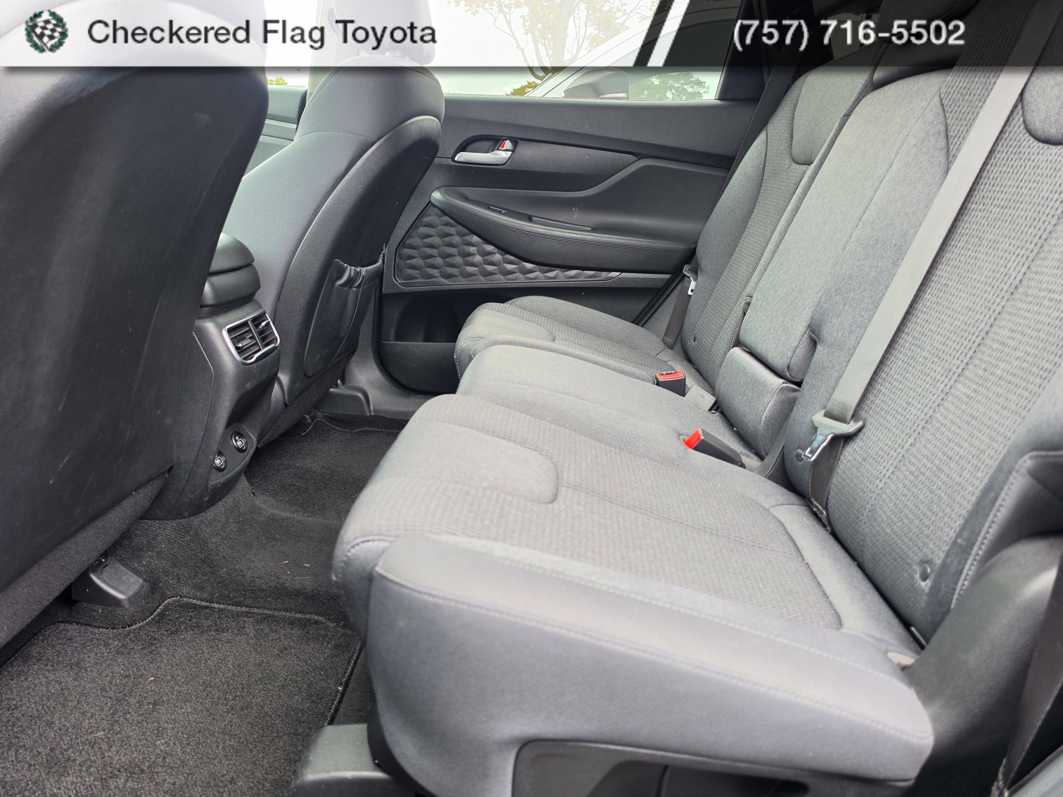 Used 2023 Hyundai Santa Fe SE AWD/4WD image 18