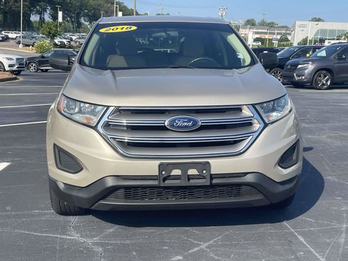 Used 2018 Ford Edge SE w/ Cargo Accessory Package AWD/4WD image 2