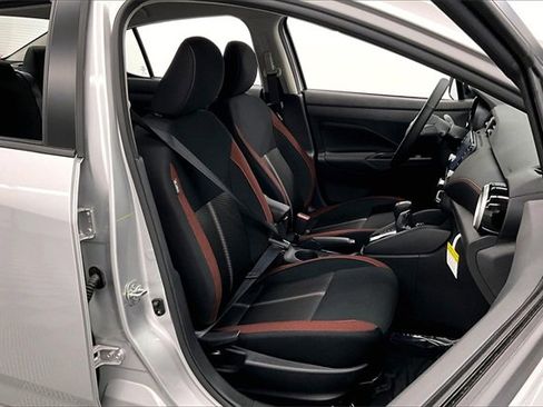 New 2025 Nissan Versa SR w/ Trunk Package image 34