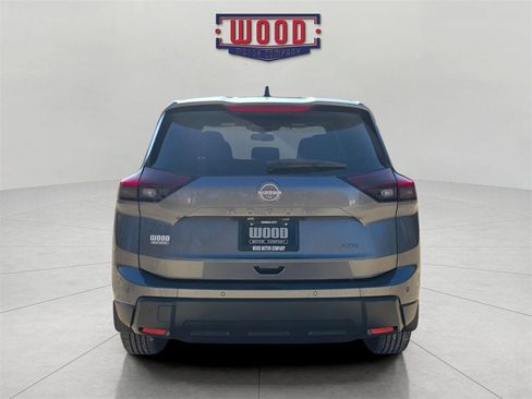 New 2026 Nissan Rogue S image 3