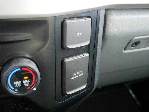 Used 2024 Ford F250 XLT image 26