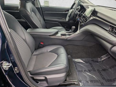 Used 2021 Toyota Camry SE image 19