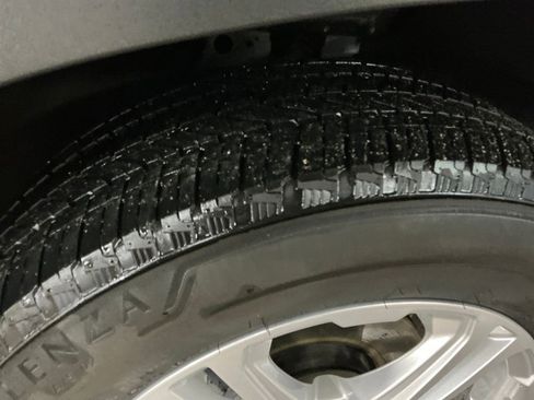 Certified 2023 GMC Terrain SLE w/ Driver Convenience Package image 27