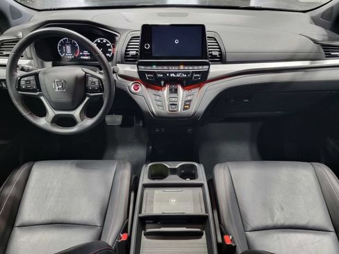 Certified 2025 Honda Odyssey Sport-L image 17