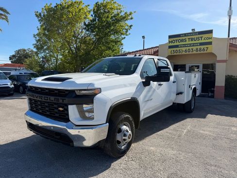 Used 2023 Chevrolet Silverado 3500 4x4 Crew Cab LS DRW w/ WT Safety Package image 2