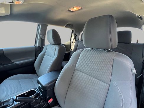 Used 2021 Toyota Tacoma SR image 18