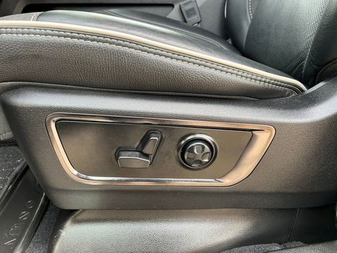 Used 2025 RAM 1500 Limited image 19