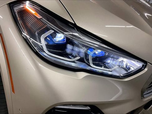 Used 2019 BMW X5 xDrive50i w/ M Sport Package image 30