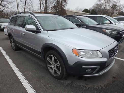 Used 2014 Volvo XC70 T6 image 1