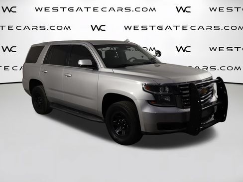 Used 2019 Chevrolet Tahoe 2WD w/ Enhanced Driver Alert Package image 40