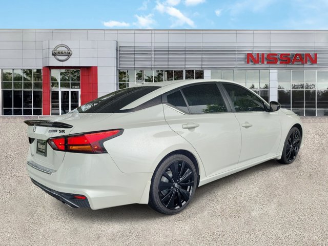 Certified 2022 Nissan Altima 2.5 SR w/ Midnight Edition Package FWD image 10