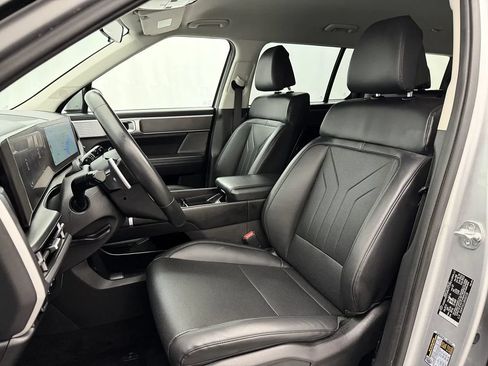 Used 2024 Hyundai Santa Fe SEL FWD image 9