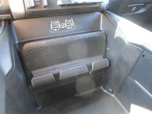 Used 2024 RAM 1500 Big Horn AWD/4WD image 30