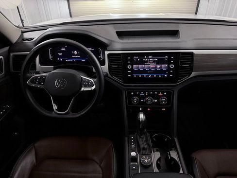 Used 2021 Volkswagen Atlas SEL Premium AWD/4WD image 22