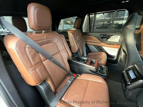 Used 2021 Lincoln Aviator Reserve image 23