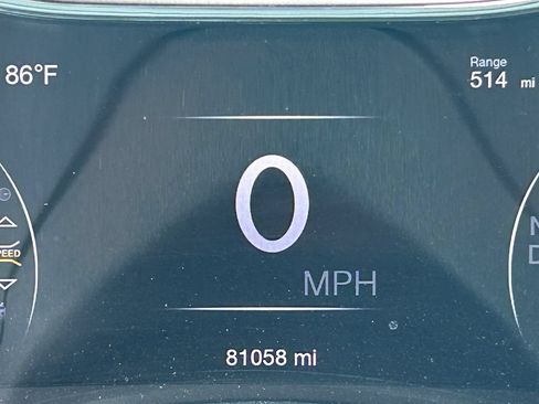 Used 2019 Jeep Grand Cherokee Laredo AWD/4WD image 24