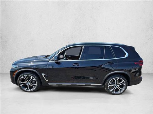Certified 2024 BMW X5 xDrive40i w/ Premium Package AWD/4WD image 9