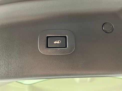 Used 2020 Nissan Armada Platinum w/ Captain's Chairs Package AWD/4WD image 51