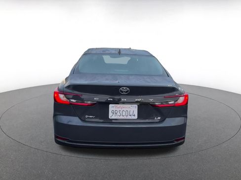 Used 2025 Toyota Camry LE image 12