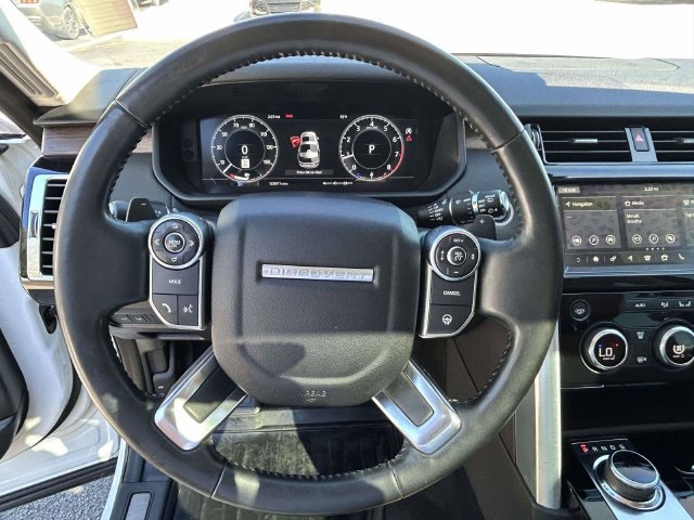 Used 2018 Land Rover Discovery HSE AWD/4WD image 33