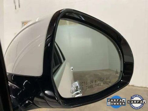 Used 2025 Mercedes-Benz E 350 Sedan image 92