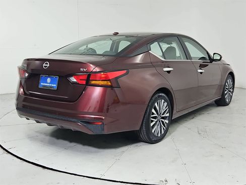 Used 2023 Nissan Altima 2.5 SV image 6