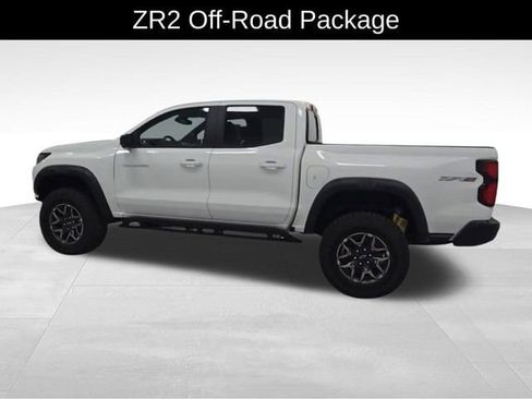 New 2025 Chevrolet Colorado ZR2 w/ Off-Road Front Bumper Package AWD/4WD image 7